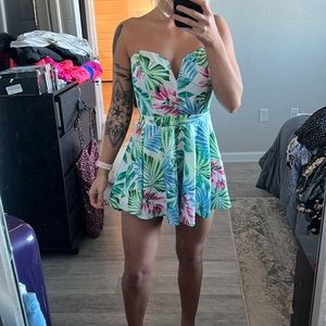 Strapless floral Romper